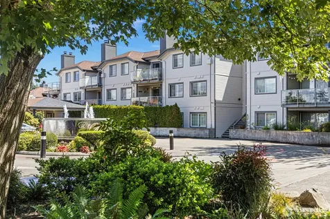 2760 76th Avenue SE Mercer Island WA 98040