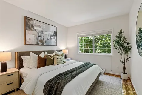 2760 76th Avenue SE Mercer Island WA 98040