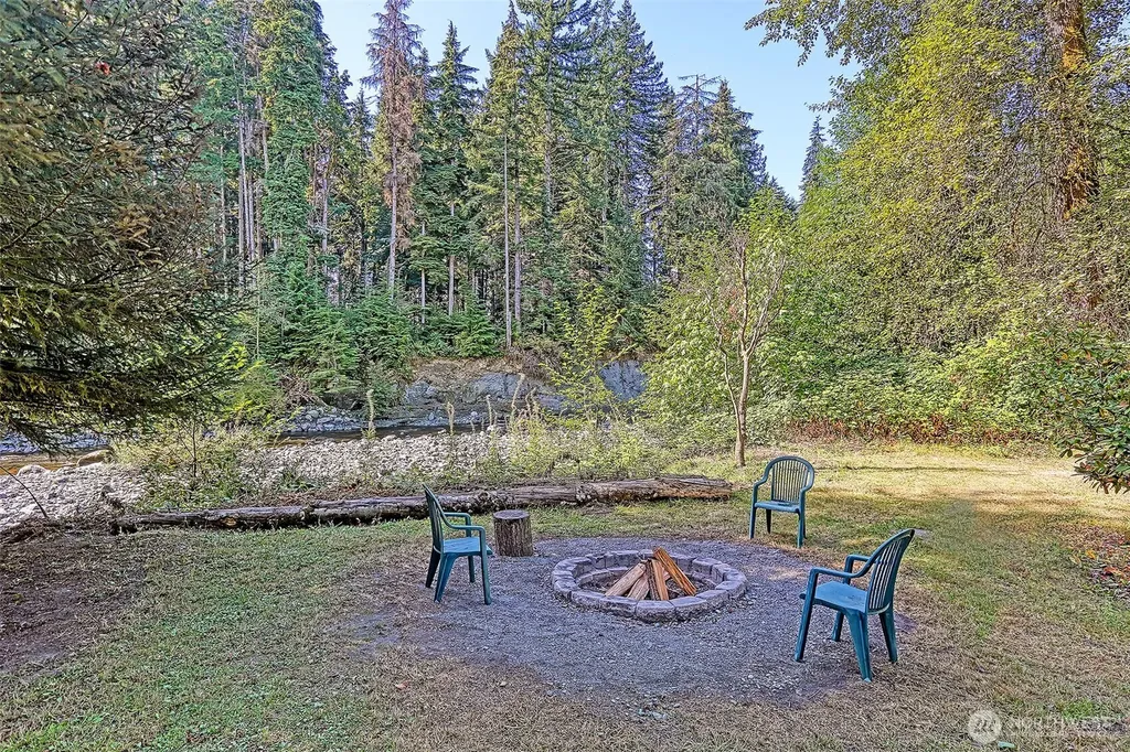 20412 133rd Street NE Granite Falls WA 98252