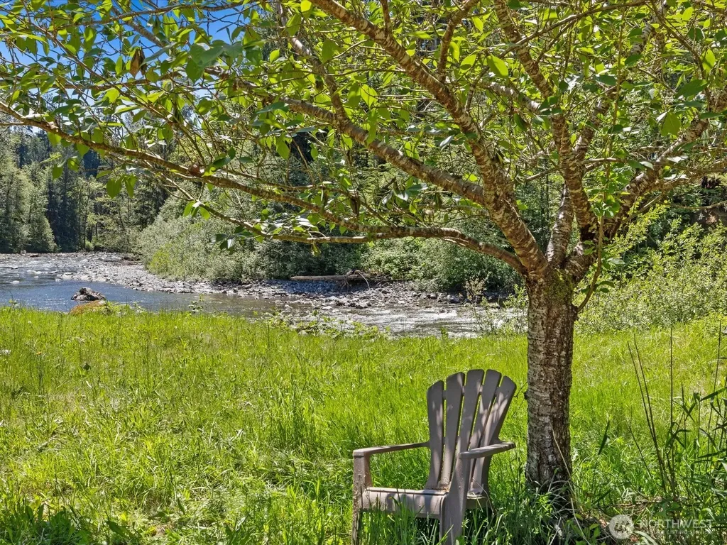 20412 133rd Street NE Granite Falls WA 98252