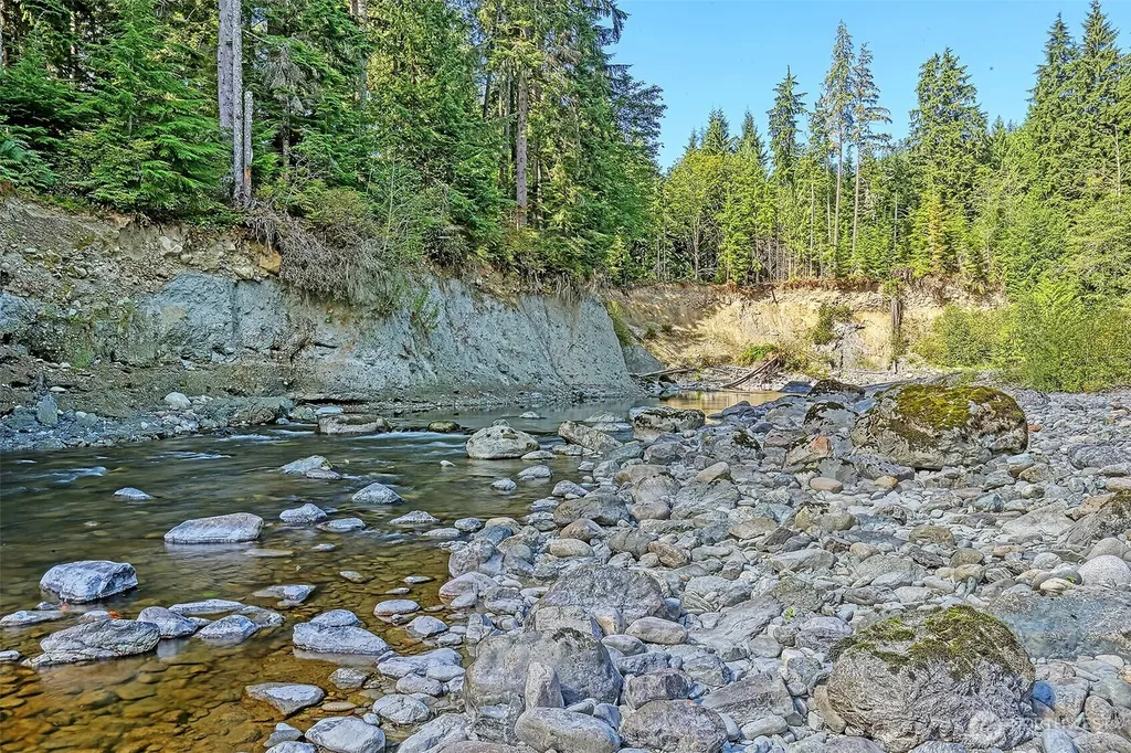 20412 133rd Street NE Granite Falls WA 98252