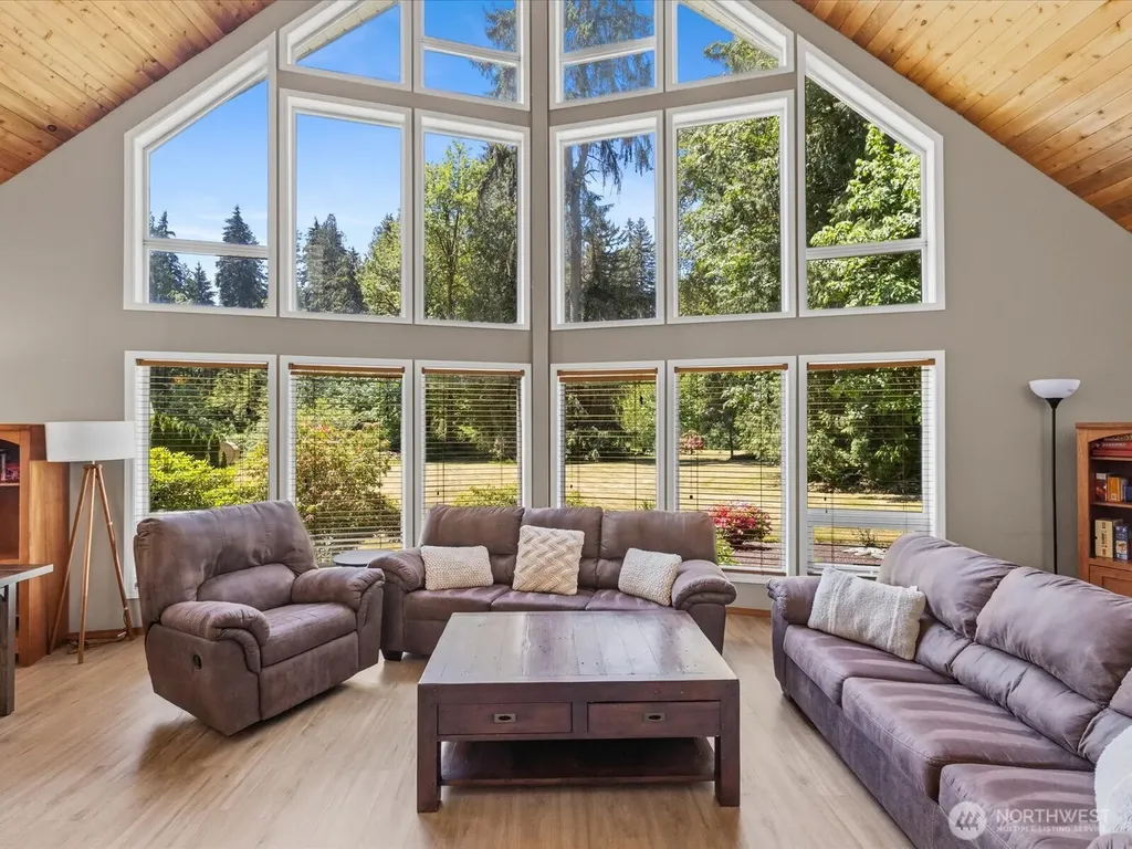 20412 133rd Street NE Granite Falls WA 98252
