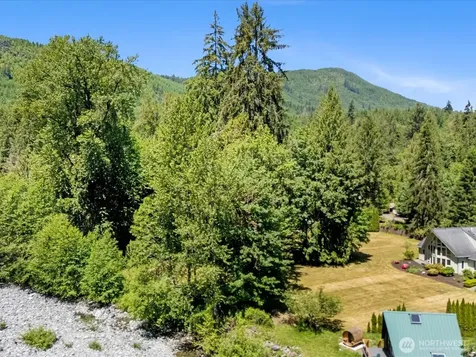 20412 133rd Street NE Granite Falls WA 98252