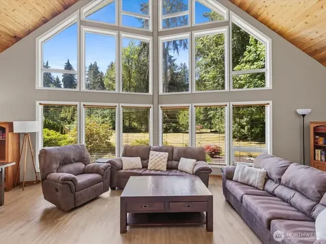 20412 133rd Street NE Granite Falls WA 98252