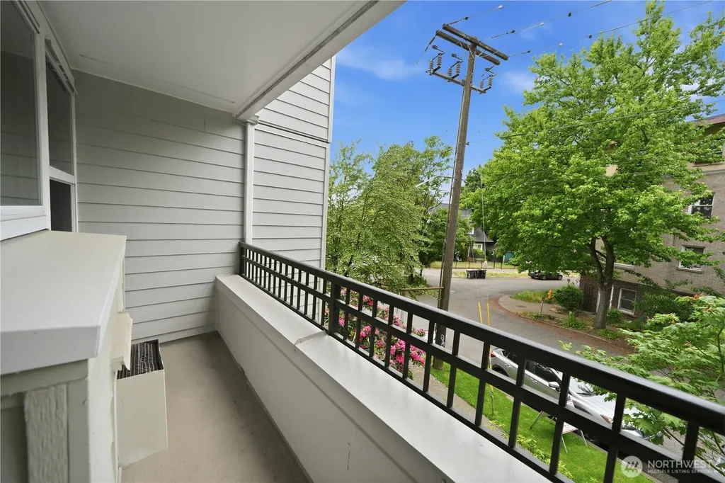 232 Belmont Avenue E Seattle WA 98102