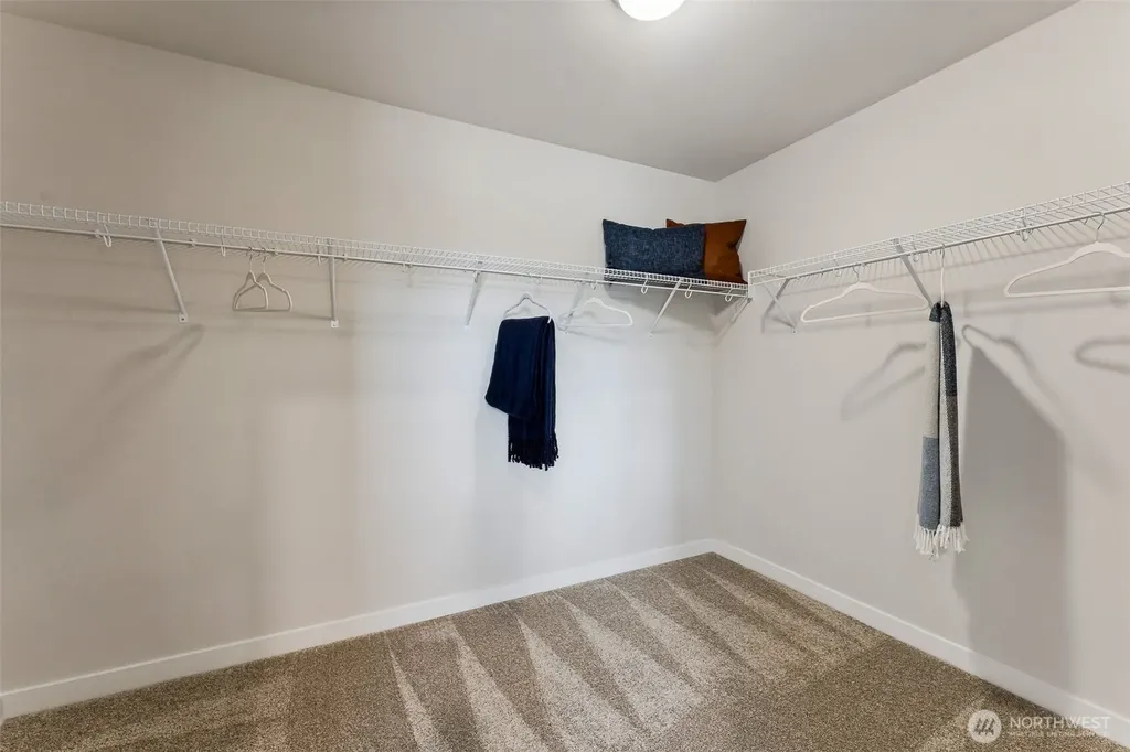 3942 Flat Top Drive Bremerton WA 98312