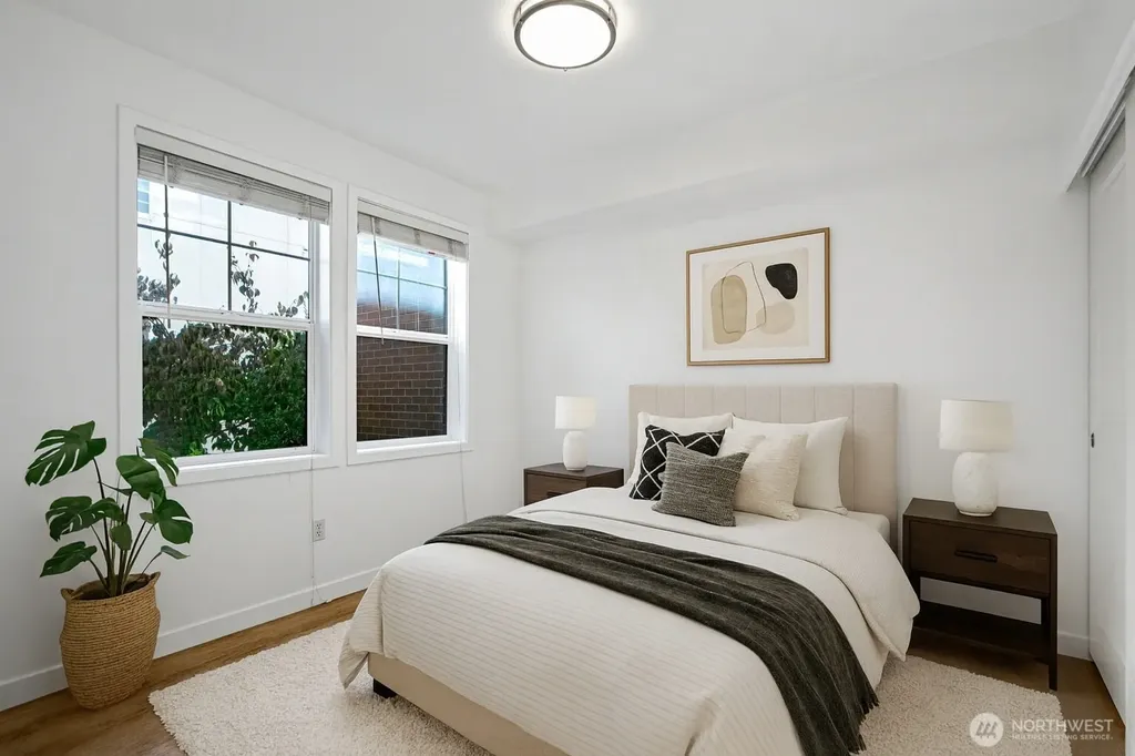 530 4th Avenue W Seattle WA 98119