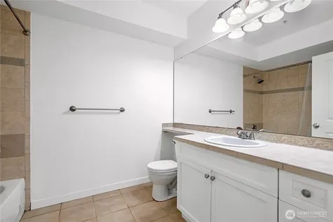 530 4th Avenue W Seattle WA 98119
