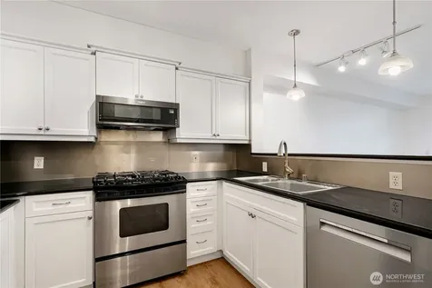 530 4th Avenue W Seattle WA 98119