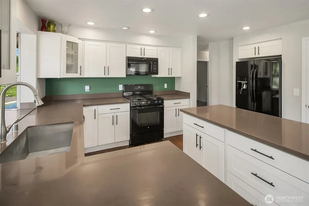 11220 196th Avenue NE Redmond WA 98052