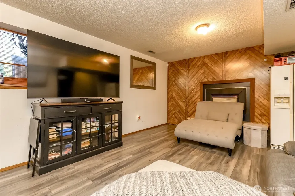 3542 71st Avenue W University Place WA 98466