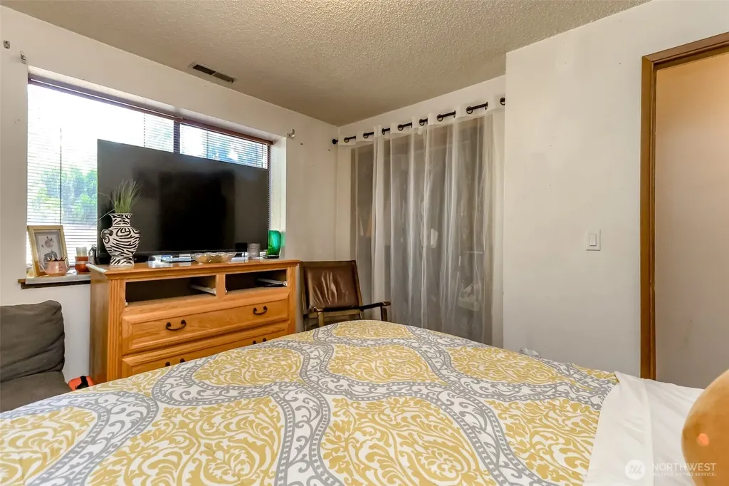 3542 71st Avenue W University Place WA 98466