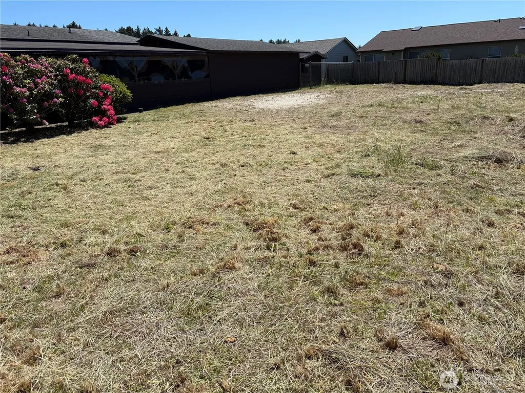 802 325th Place Ocean Park WA 98640