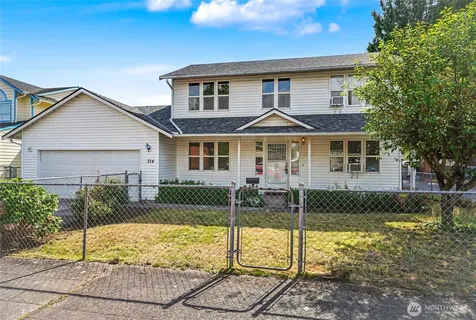 314 Factory Avenue N Renton WA 98057