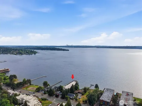 6201 Lake Washington Blvd NE Kirkland WA 98033