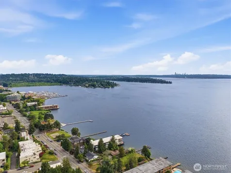 6201 Lake Washington Blvd NE Kirkland WA 98033