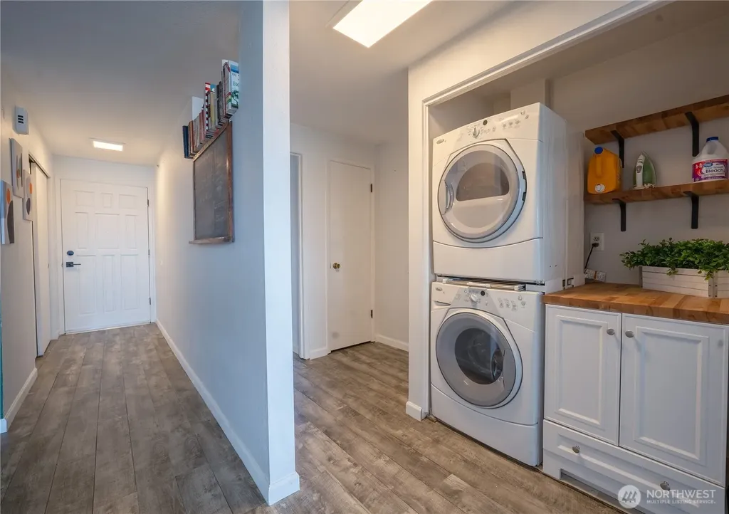 1199 9th Avenue Oak Harbor WA 98277