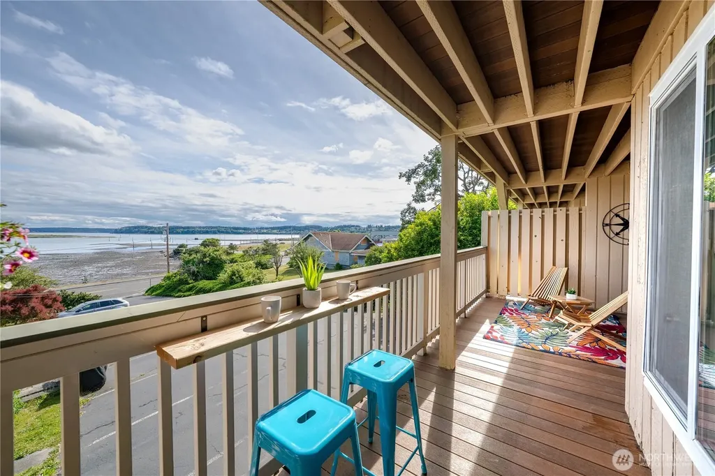 1199 9th Avenue Oak Harbor WA 98277