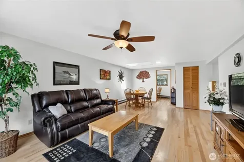 17830 116th Avenue SE Renton WA 98058