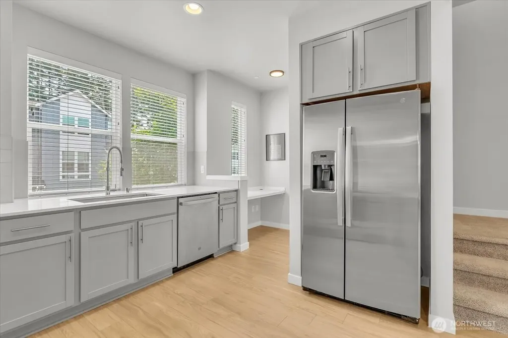 13717 Admiralty Way Lynnwood WA 98087