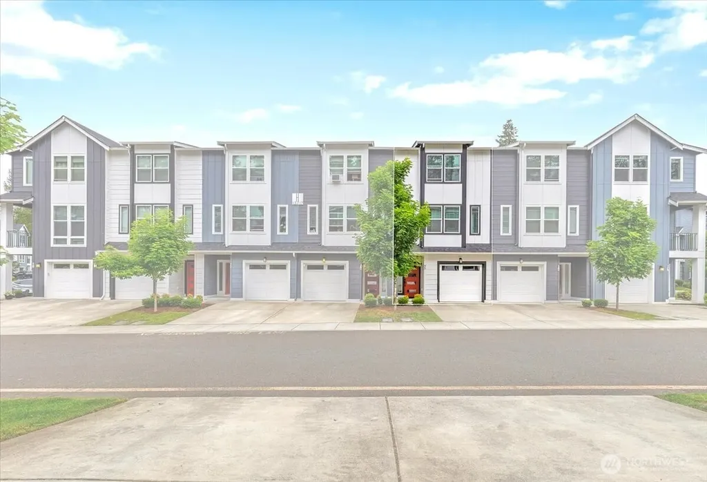 13717 Admiralty Way Lynnwood WA 98087