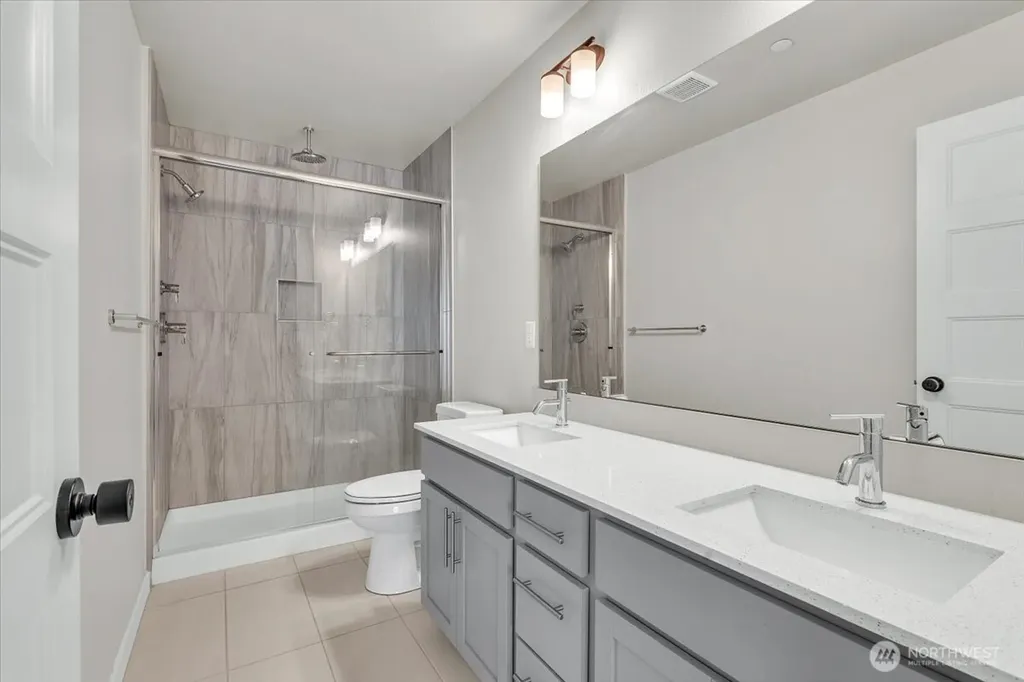 13717 Admiralty Way Lynnwood WA 98087