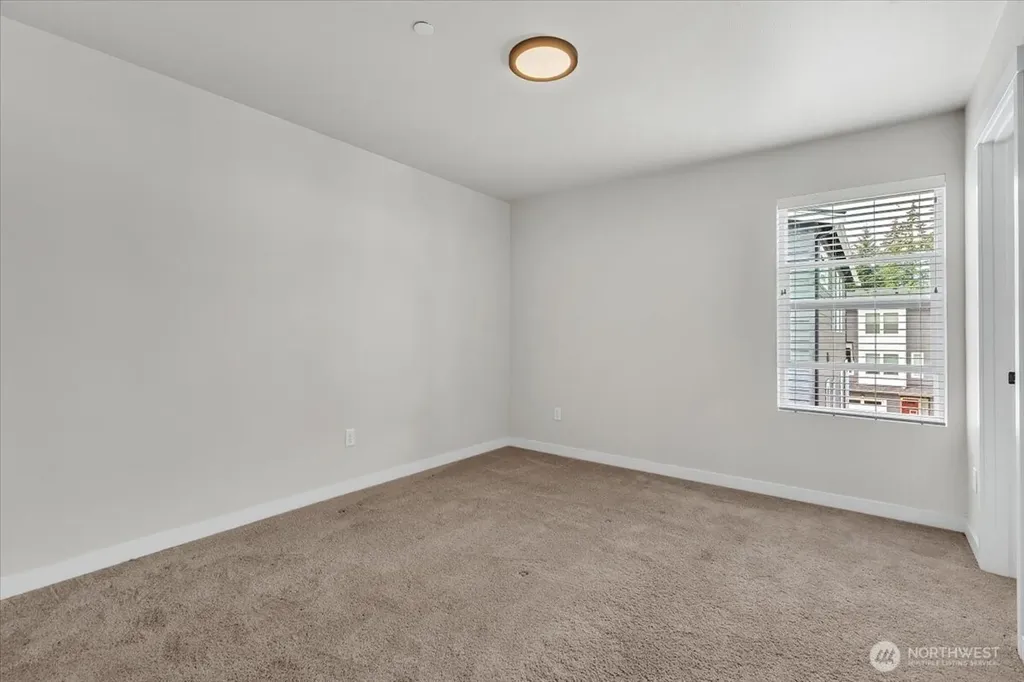 13717 Admiralty Way Lynnwood WA 98087