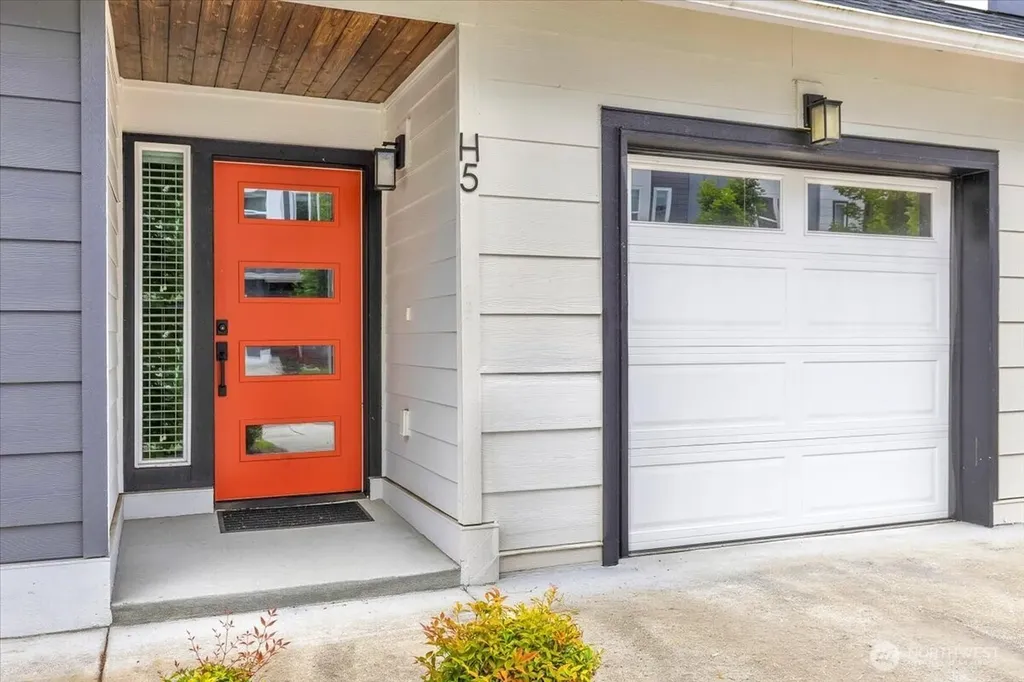 13717 Admiralty Way Lynnwood WA 98087