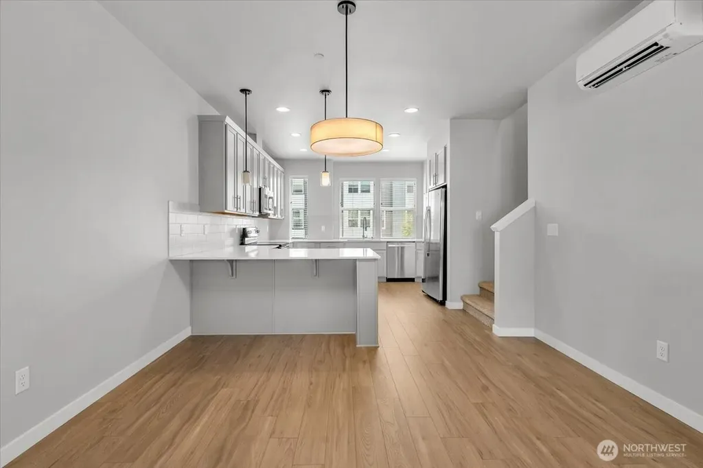 13717 Admiralty Way Lynnwood WA 98087