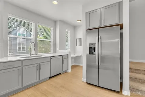 13717 Admiralty Way Lynnwood WA 98087