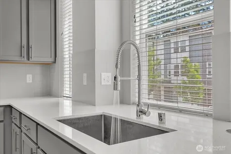 13717 Admiralty Way Lynnwood WA 98087