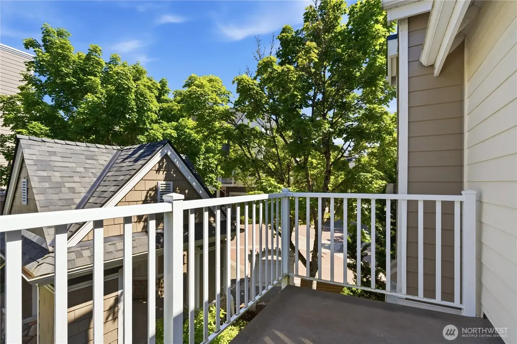 1392 Huckleberry Circle Issaquah WA 98029