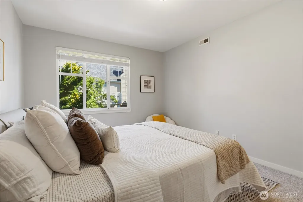 1392 Huckleberry Circle Issaquah WA 98029