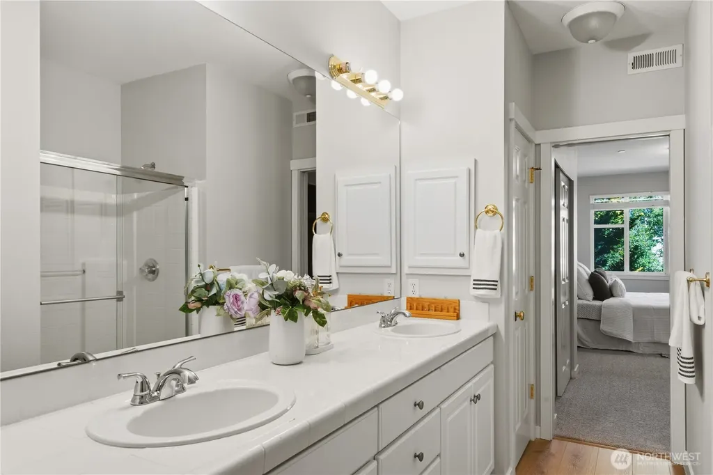 1392 Huckleberry Circle Issaquah WA 98029