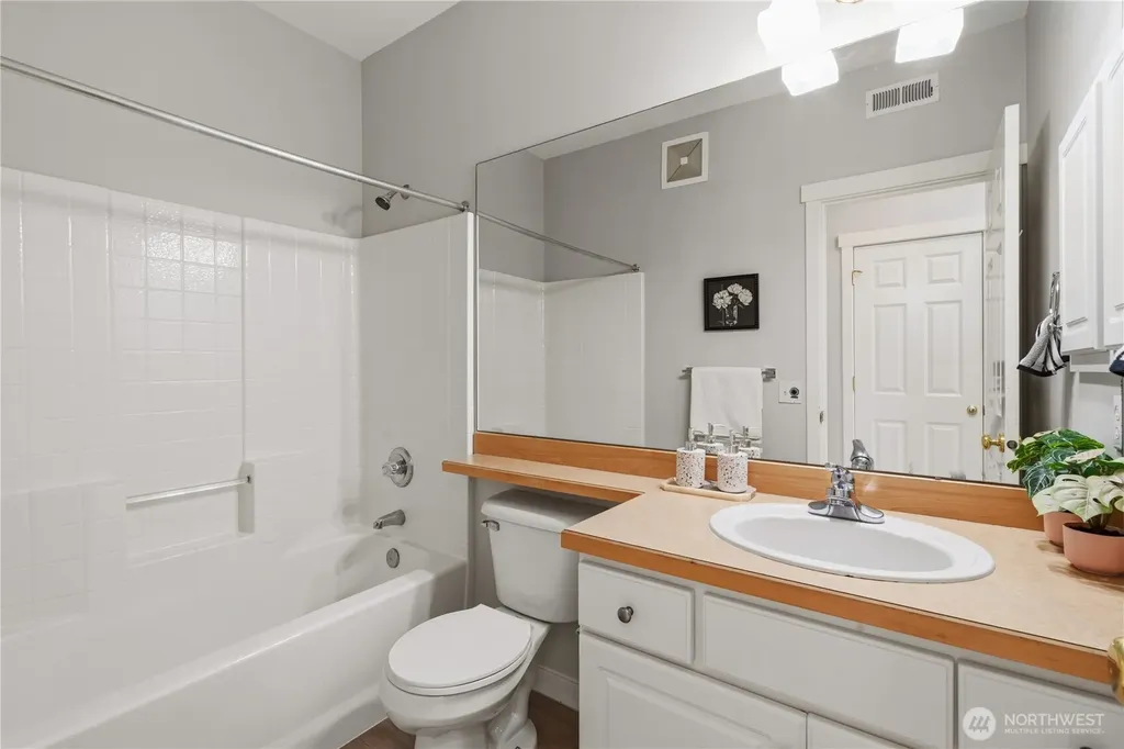 1392 Huckleberry Circle Issaquah WA 98029