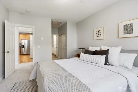1392 Huckleberry Circle Issaquah WA 98029