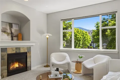1392 Huckleberry Circle Issaquah WA 98029