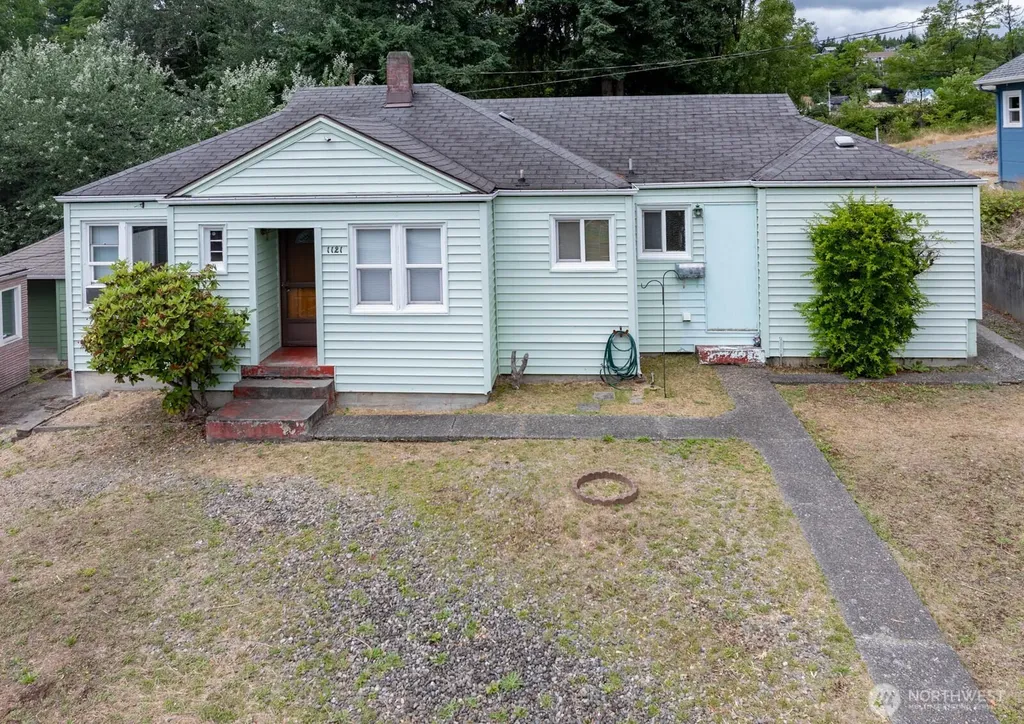 1121 Dill Way W Bremerton WA 98312