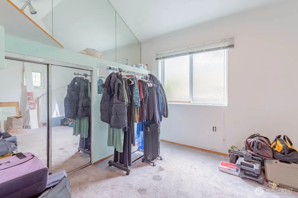 1121 Dill Way W Bremerton WA 98312