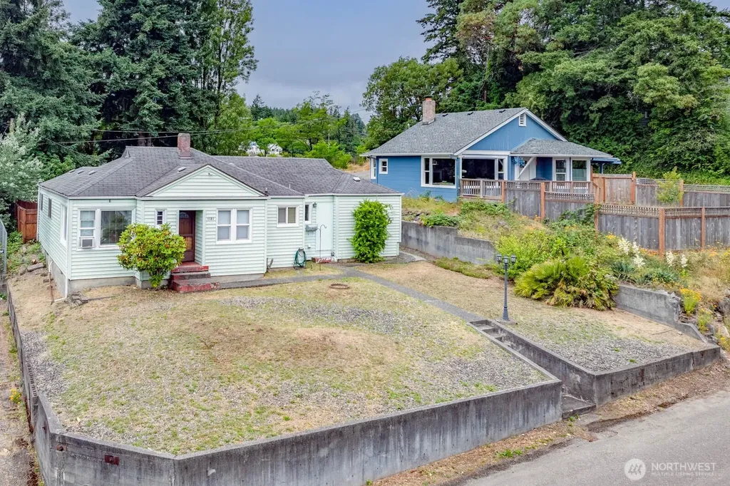 1121 Dill Way W Bremerton WA 98312