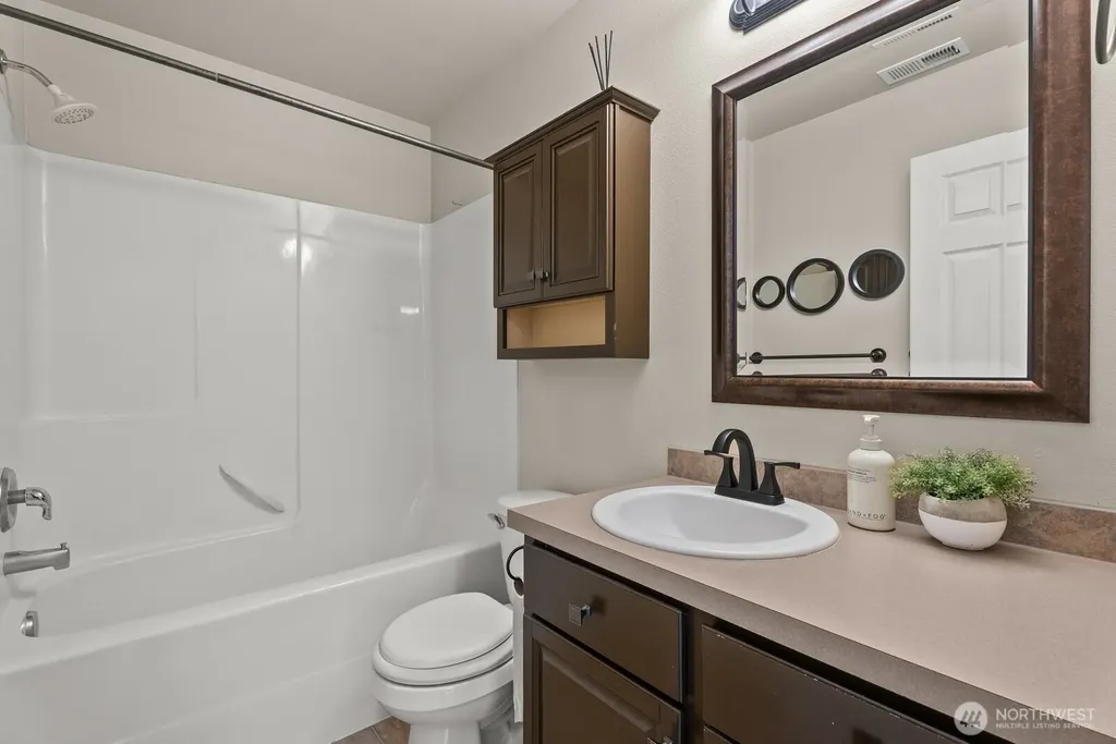 25220 104th Avenue Avenue SE Kent WA 98030