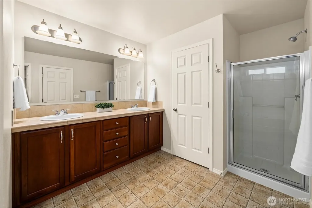 27783 257th Avenue SE Maple Valley WA 98038