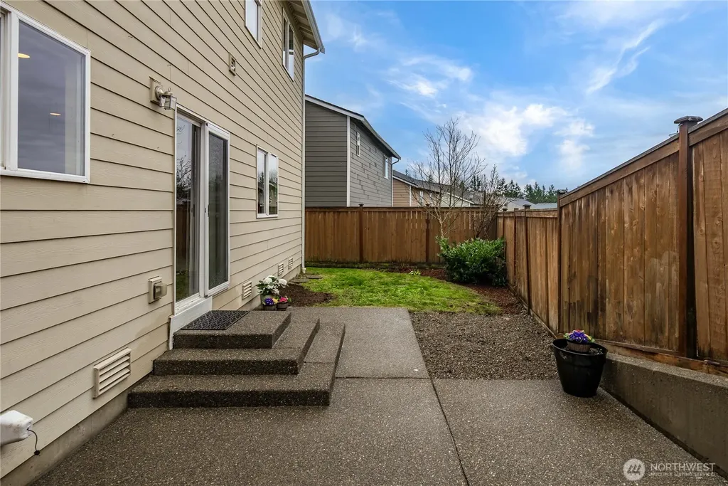 27783 257th Avenue SE Maple Valley WA 98038