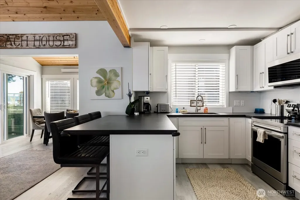 159 S Harrington Lagoon Road Coupeville WA 98239