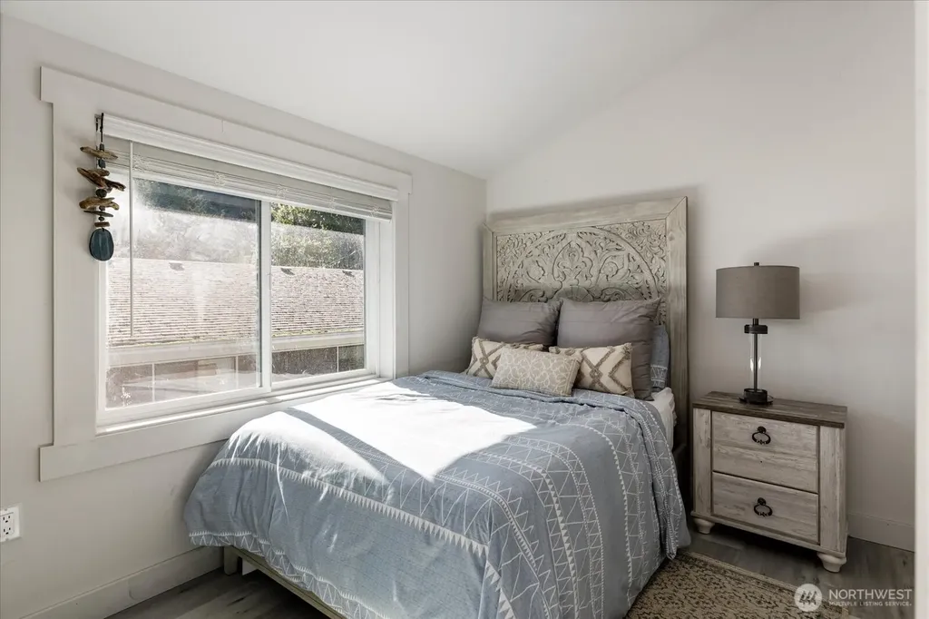 159 S Harrington Lagoon Road Coupeville WA 98239
