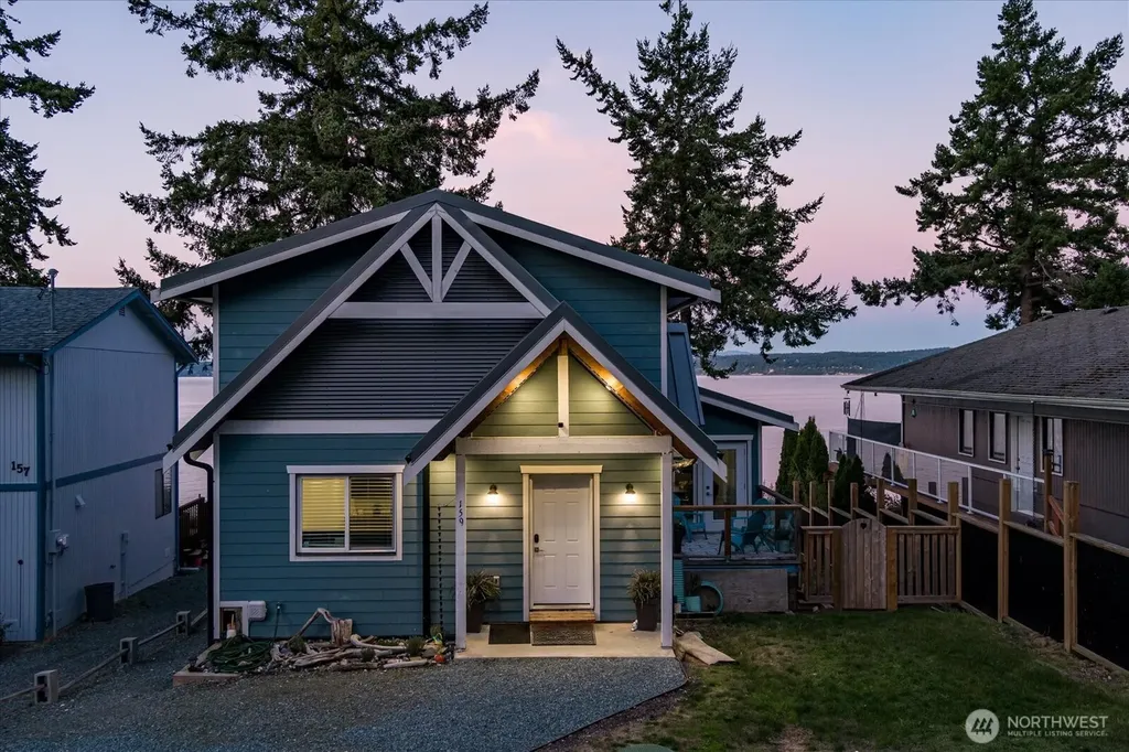 159 S Harrington Lagoon Road Coupeville WA 98239