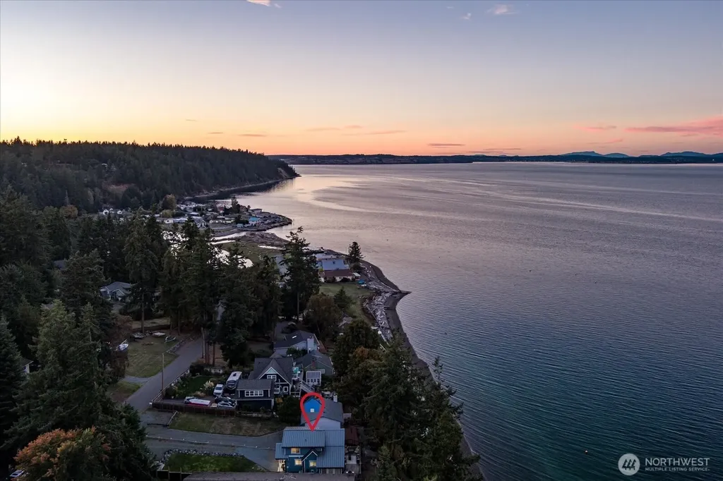 159 S Harrington Lagoon Road Coupeville WA 98239