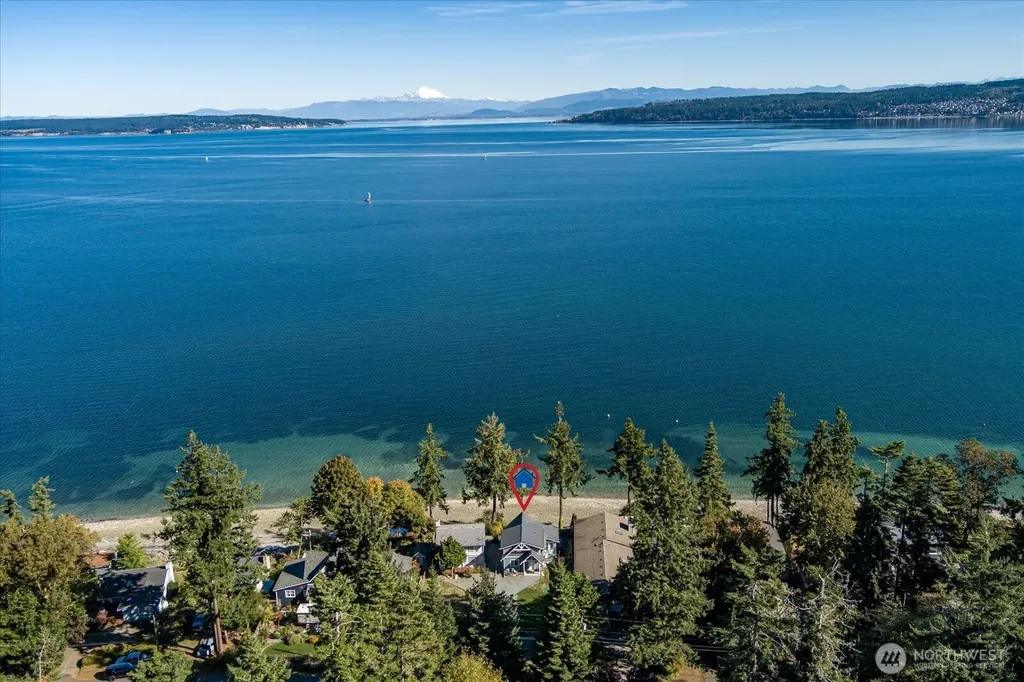 159 S Harrington Lagoon Road Coupeville WA 98239