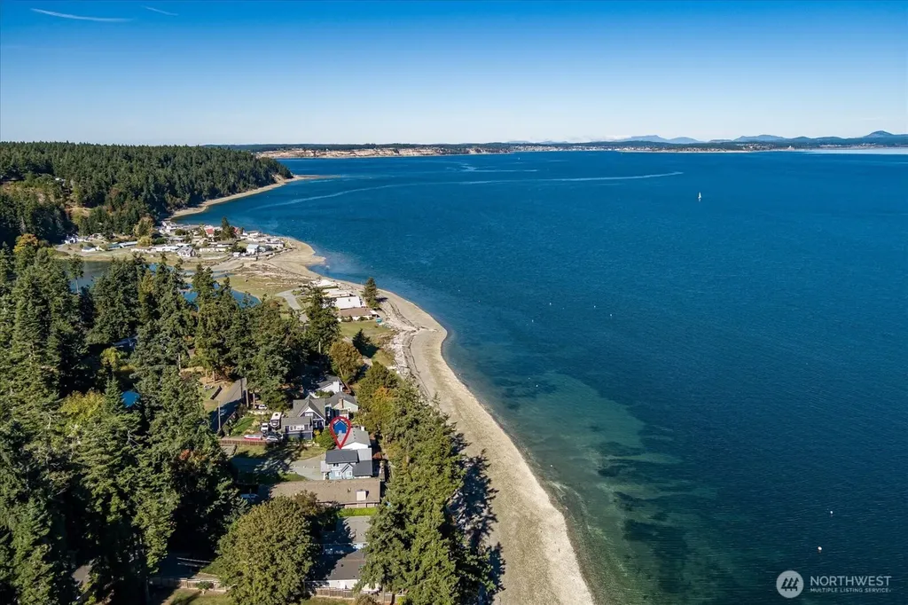 159 S Harrington Lagoon Road Coupeville WA 98239