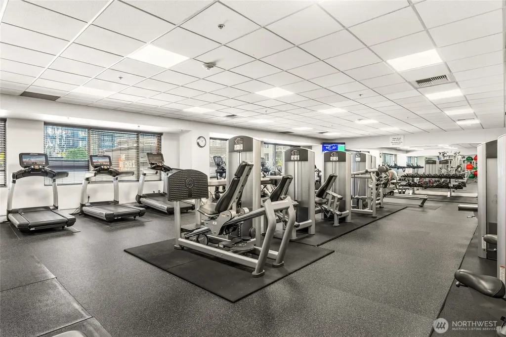 910 Lenora Street Seattle WA 98121